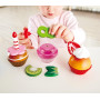 CUPCAKES pasticcini HAPE gioco di imitazione IN LEGNO cucina 18 PEZZI candela frutta wafer E3157 età 3+