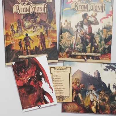 BRANCALONIA pacchetto completo Gioco di Ruolo spaghetti fantasy Acheron Books Raven Distribution - 1