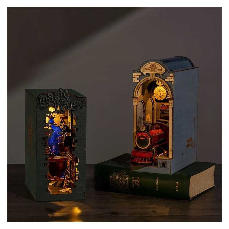 MAGIC HOUSE rolife ROBOTIME in legno BOOK NOOK con luce TGB03 età 14+