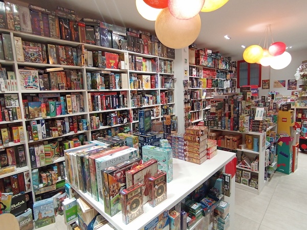 Giochi da tavolo alla Giocolibreria Semlla