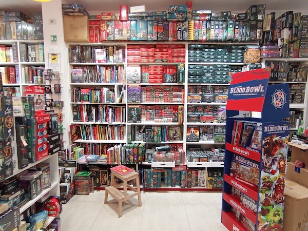 Giochi da tavolo alla Giocolibreria Semlla