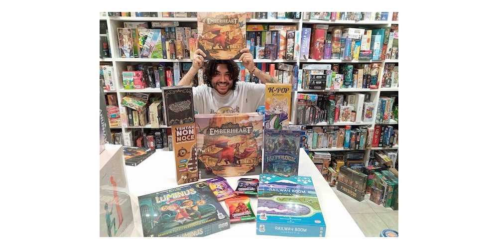Decine di nuovi giochi da tavolo arrivati in libreria..... ci staranno tutti sugli scaffali?
